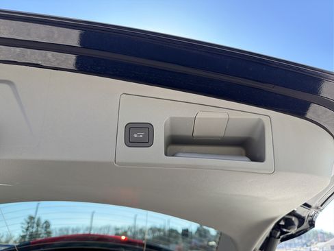 New 2026 Cadillac XT5 Premium Luxury w/ Driver Assist Package image 23