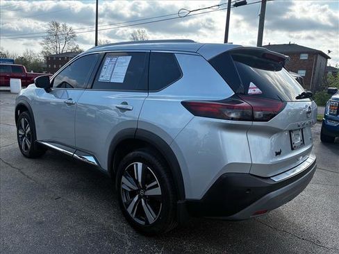 Used 2021 Nissan Rogue SL w/ Premium Package image 6