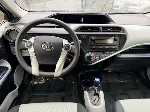 Used 2012 Toyota Prius C Two image 16