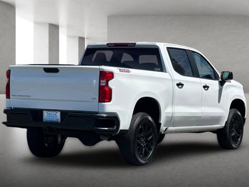 Used 2025 Chevrolet Silverado 1500 LT Trail Boss w/ Protection Package AWD/4WD image 4