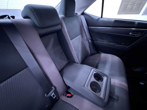 Used 2019 Toyota Corolla LE w/ LE Premium Package w/Moonroof FWD image 38