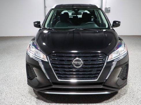 Used 2021 Nissan Kicks SV image 4