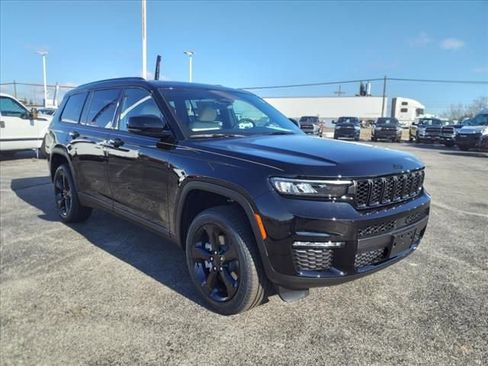 New 2025 Jeep Grand Cherokee L Limited w/ Black Appearance Package image 2