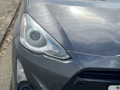 Used 2015 Toyota Prius C Two FWD image 14