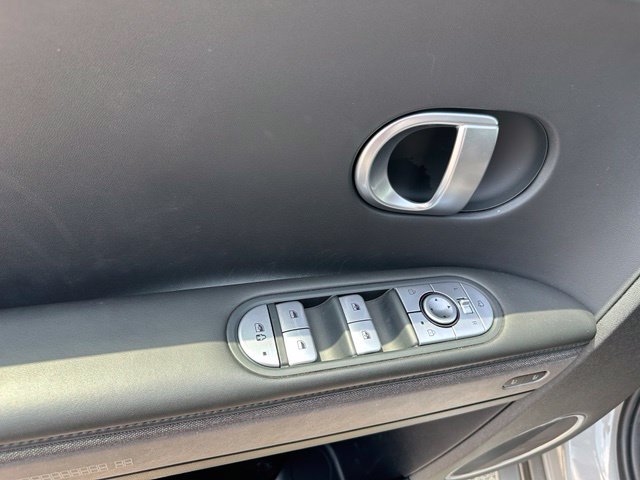 Used 2024 Hyundai Ioniq 5 Limited AWD/4WD image 18