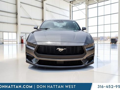 Used 2025 Ford Mustang Premium RWD image 19