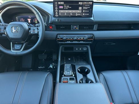 New 2026 Honda Pilot TrailSport image 15