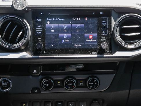Used 2018 Toyota Tacoma TRD Sport w/ Technology Package RWD image 22