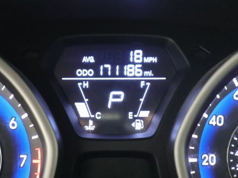 Used 2012 Hyundai Elantra Limited w/ Technology Pkg 5 FWD image 36