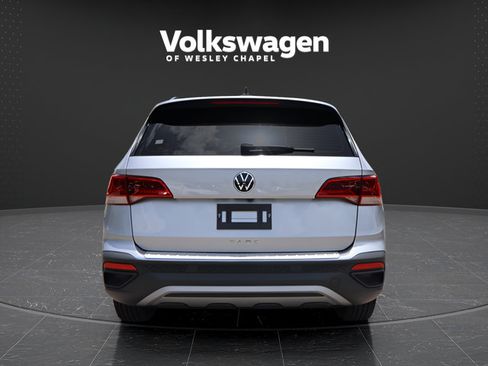 Used 2024 Volkswagen Taos S FWD image 7