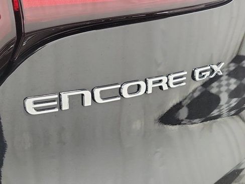 Used 2025 Buick Encore GX Sport Touring w/ Advanced Technology Package FWD image 8