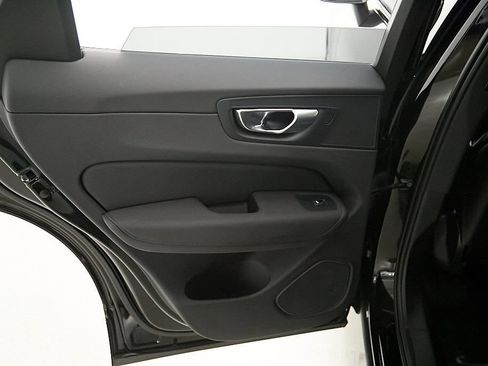 New 2026 Volvo XC60 B5 Plus w/ Protection Package Premier AWD/4WD image 19