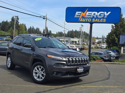 Used 2016 Jeep Cherokee Latitude w/ Cold Weather Group