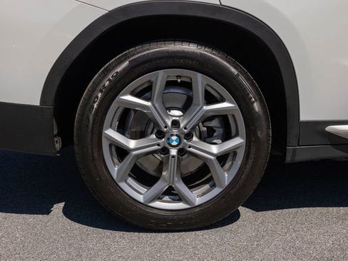 Certified 2025 BMW X4 xDrive30i AWD/4WD image 10