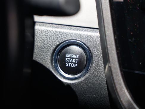 Used 2021 Toyota Camry XSE FWD image 31