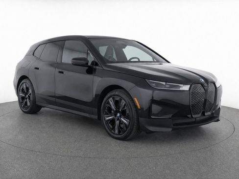 Used 2024 BMW iX xDrive50 AWD/4WD image 3