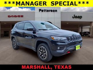 Used 2025 Jeep Compass Trailhawk AWD/4WD video 1