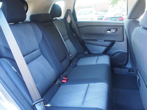 Used 2026 Nissan Rogue SV FWD image 13