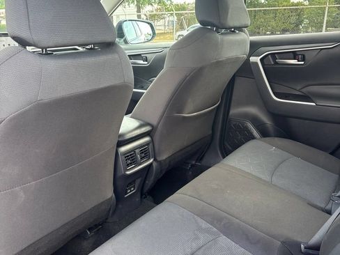 Used 2025 Toyota RAV4 XLE AWD/4WD image 8