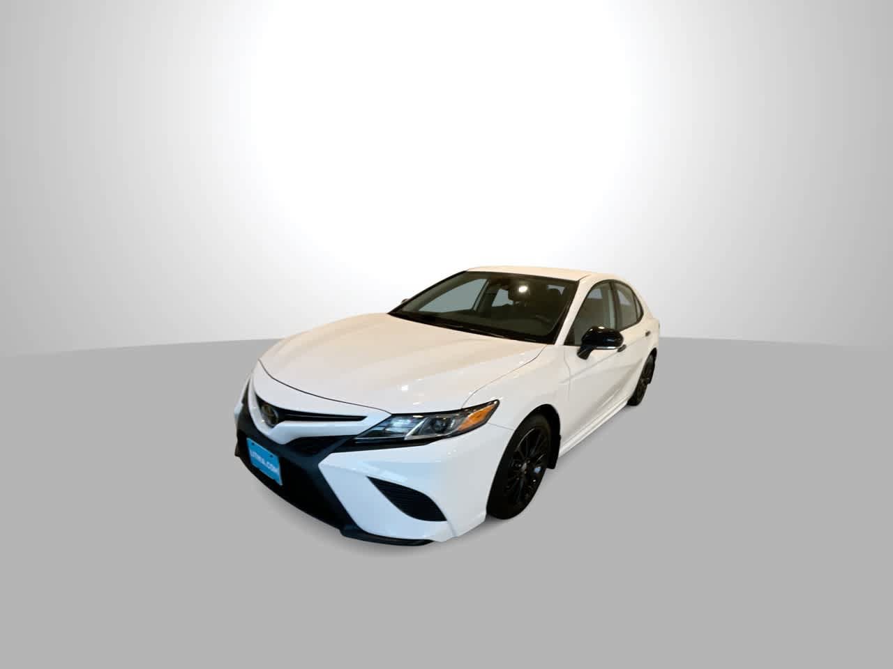 Used 2020 Toyota Camry SE FWD image 4