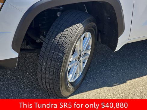 Used 2022 Toyota Tundra SR5 w/ SR5 Convenience Package image 39