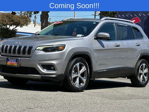 Used 2019 Jeep Cherokee Limited image 8