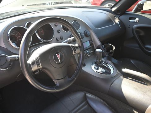Used 2009 Pontiac Solstice GXP w/ Premium Package RWD image 27