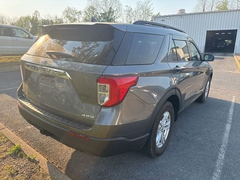Used 2022 Ford Explorer XLT w/ Class IV Trailer Tow Package image 4