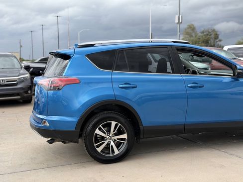 Used 2017 Toyota RAV4 XLE w/ Plus Special Value Package FWD image 21