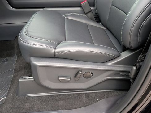 New 2027 Ford Expedition Max Platinum w/ Stealth Appearance Package RWD image 14