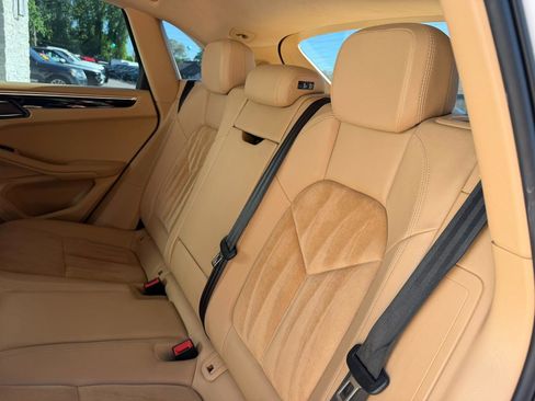 Used 2015 Porsche Macan S image 41