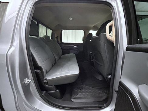 Used 2019 RAM 1500 Big Horn AWD/4WD image 18