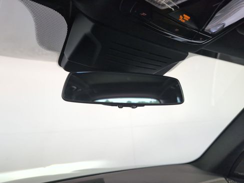 Used 2026 BMW X5 sDrive40i w/ Premium Package image 17