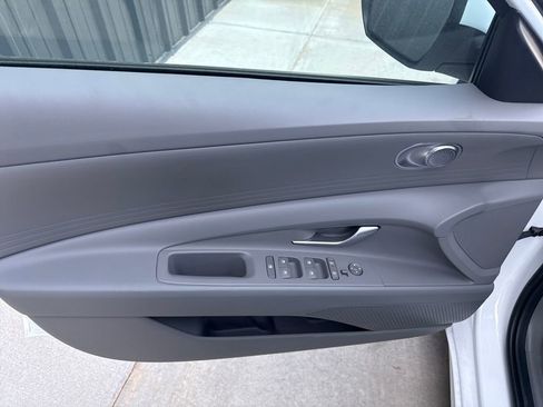 New 2026 Hyundai Elantra SE image 8