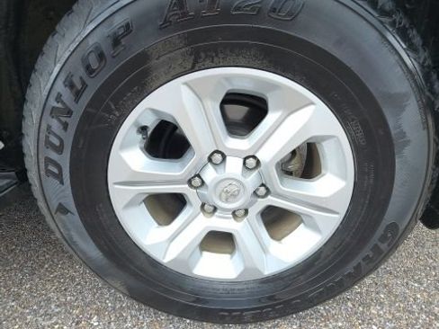 Used 2023 Toyota 4Runner SR5 Premium w/ Moonroof Package RWD image 12