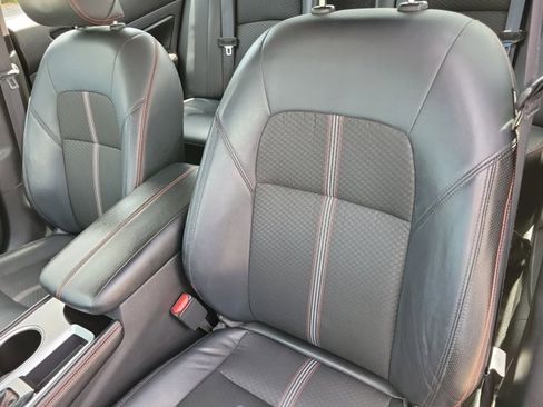 Used 2024 Nissan Altima 2.5 SR FWD image 7