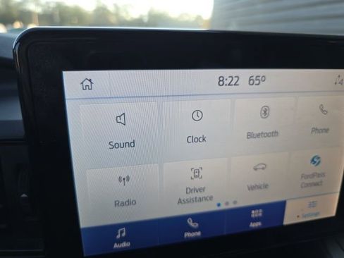 Used 2022 Ford Explorer XLT image 12