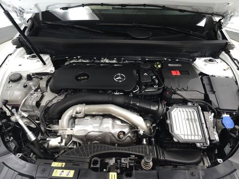 Certified 2026 Mercedes-Benz GLB 250 4MATIC image 30