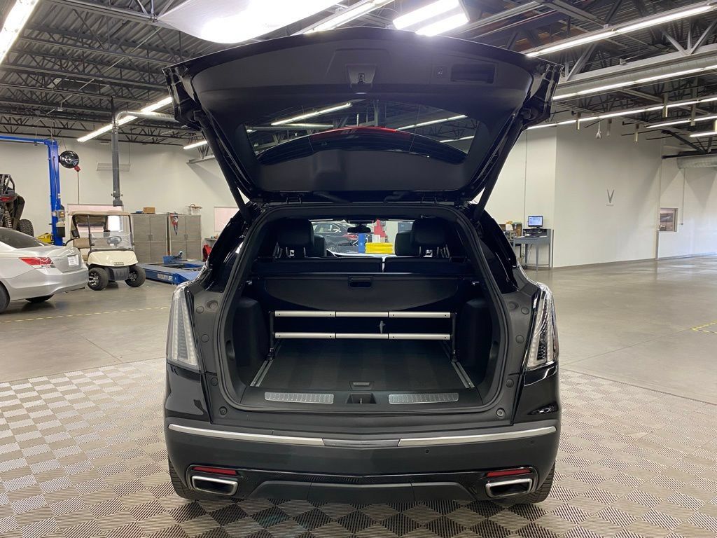 Used 2023 Cadillac XT5 Sportv AWD/4WD image 9