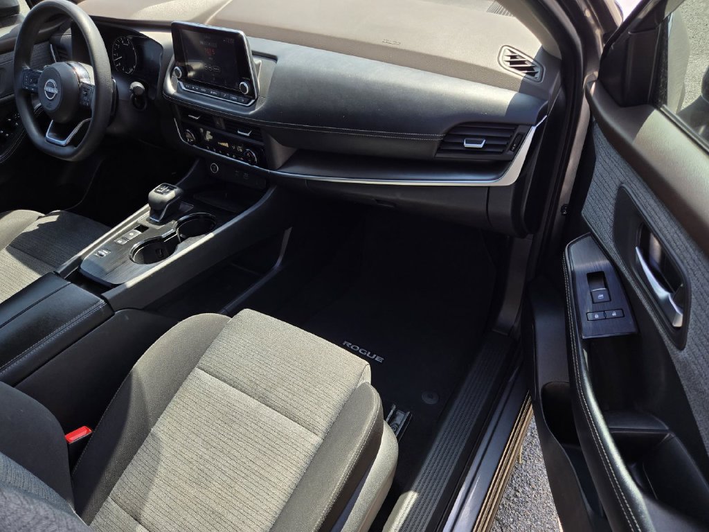 Certified 2023 Nissan Rogue SV FWD image 7