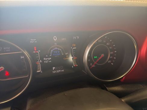 Used 2018 Jeep Wrangler Unlimited Rubicon AWD/4WD image 4