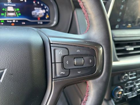 Used 2023 Chevrolet Suburban RST w/ Sport Performance Package image 32