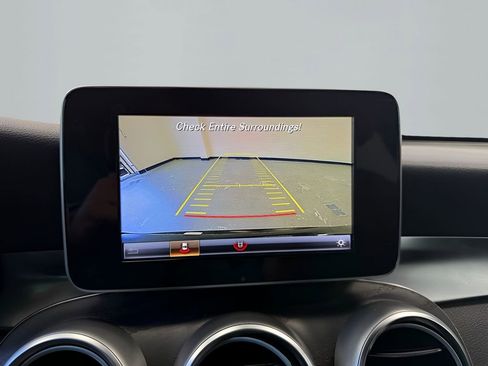 Used 2018 Mercedes-Benz GLC 300 4MATIC image 29