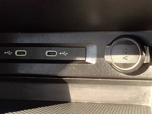 Used 2024 Volkswagen Tiguan Wolfsburg Edition FWD image 24