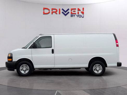 Used 2019 Chevrolet Express 2500 w/ Driver Convenience Package image 2