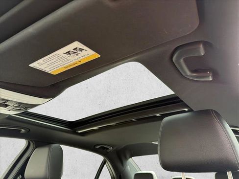 Used 2014 Mercedes-Benz E 350 Sedan image 22