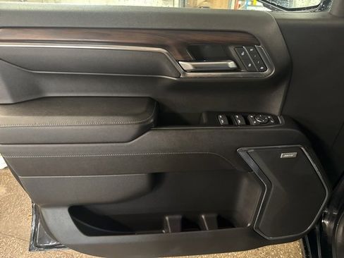 Used 2023 GMC Sierra 1500 SLT image 10