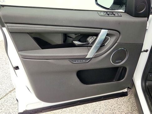 Used 2020 Land Rover Discovery Sport SE AWD/4WD image 11