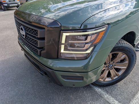 Used 2024 Nissan Titan SV w/ SV Bronze Edition Package image 13