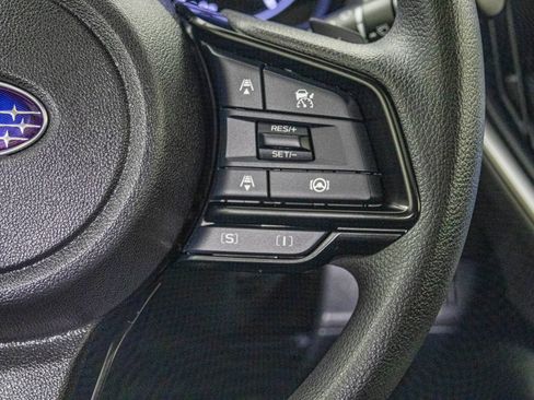 Used 2025 Subaru Crosstrek 2.0i Premium image 32